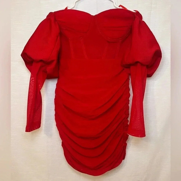 Olivia Mark – Lantern Sleeve Ruched Off Shoulder Bodycon Dress - Picture 4 of 15